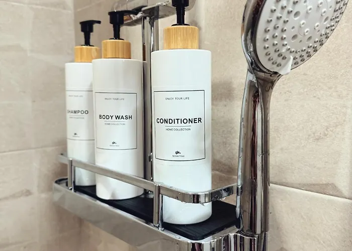 Lola アパート カディス